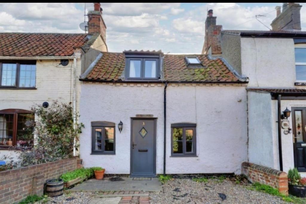 Cosy Cottage Blundeston Exterior photo